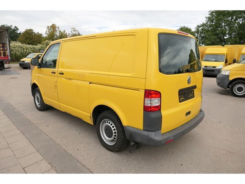 Gebraucht VW T5 84 PS (61 kW) 2011 Ginstergelb r1032 Van