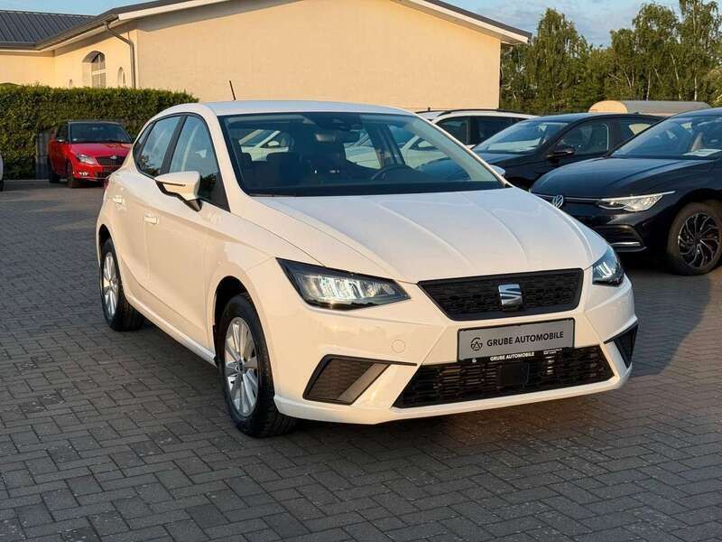 Weiß Gebraucht 2023 Seat Ibiza Style Kleinwagen | 16.490 € (Fairer Preis) - Bild 1/4