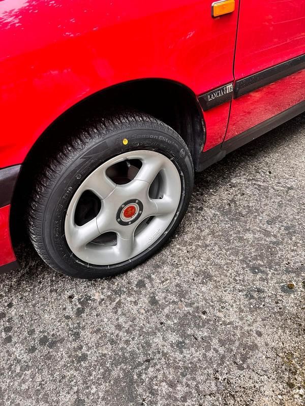 Gebraucht Lancia Delta 1993 Rot Kleinwagen