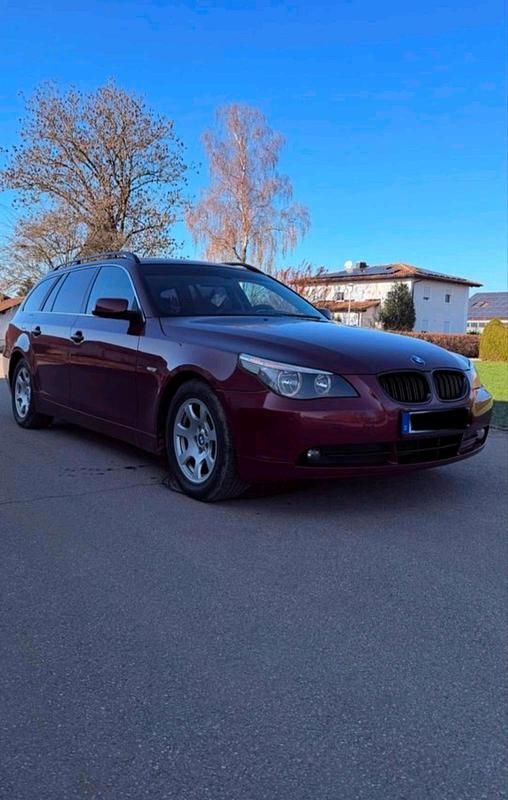 Rot Gebraucht 2005 BMW 523 Kombi | 4.300 € (Etwas zu teuer) - Bild 1/4