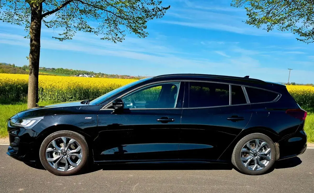 Usata Ford Focus ST-Line 116 CV (85 kW) 2024 Nero Station wagon