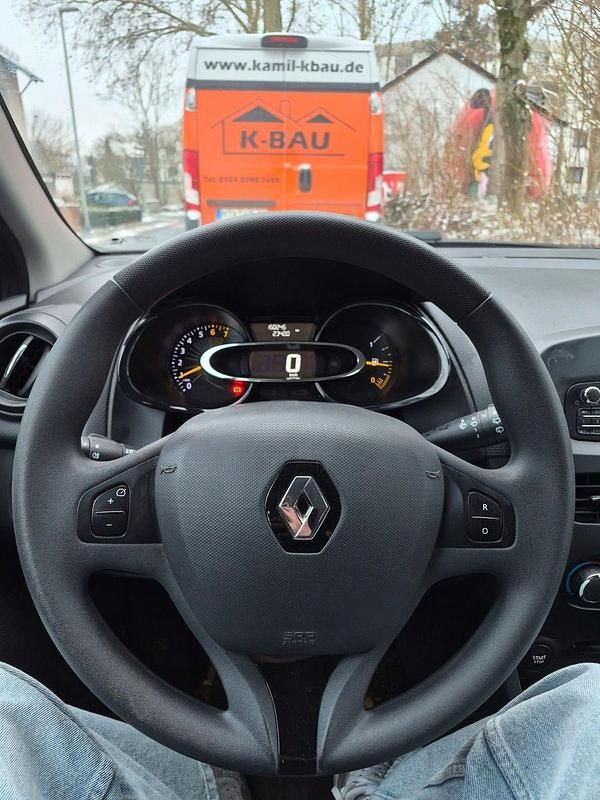 Schwarz Gebraucht 2014 Renault Clio IV Life Kleinwagen | 4.000 € (Fairer Preis) - Bild 1/4