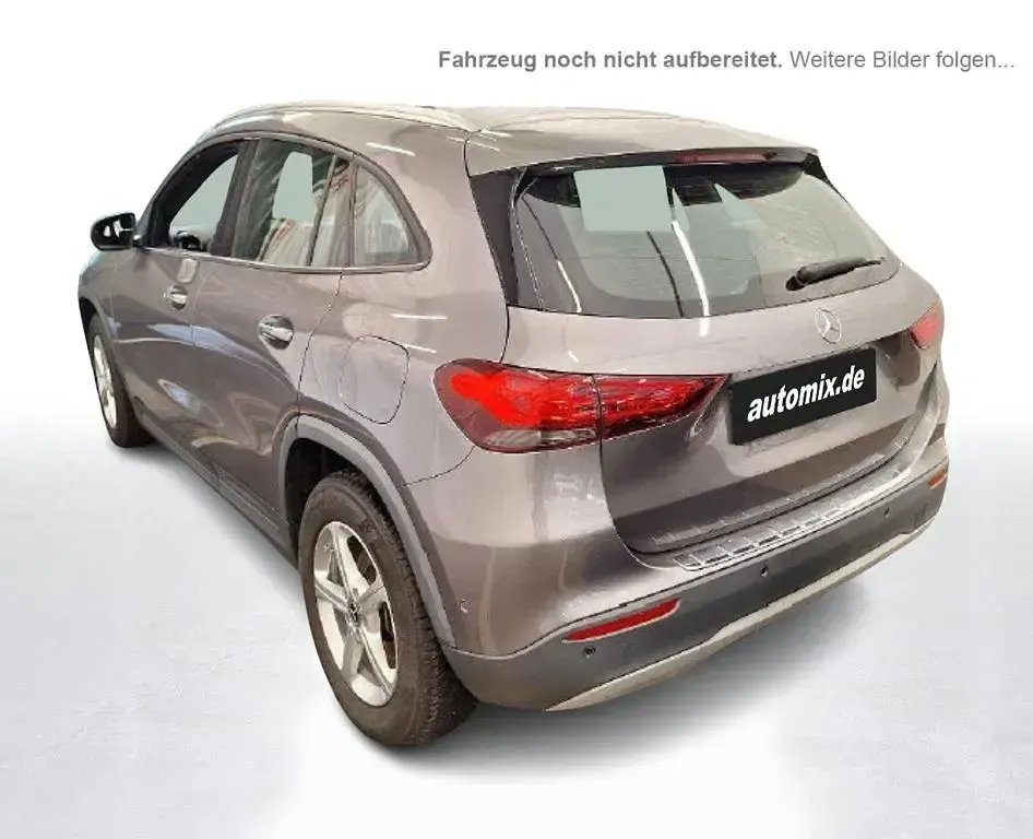 Gebraucht Mercedes GLA200 150 PS (110 kW) 2021 Mountaingrau met SUV