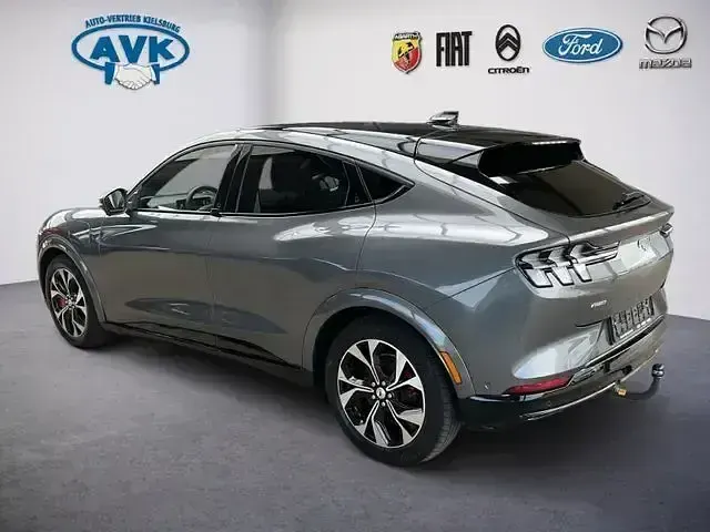 Usata Ford Mustang Mach-E 275 kW (375 CV) 2021 Grigio SUV