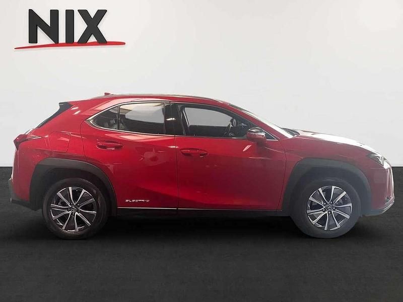 Gebraucht Lexus UX 300e 150 kW (204 PS) 2021 Glutrot SUV