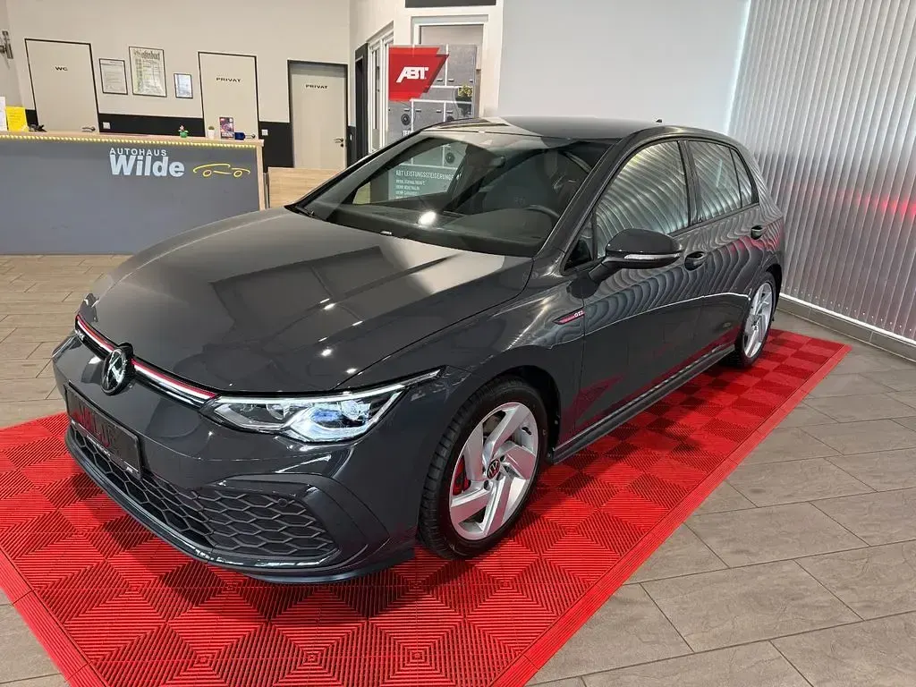 Gebraucht VW Golf VIII GTI 245 PS (180 kW) 2023 Grau Limousine