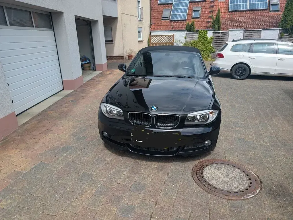 Gebraucht BMW 120 Cabriolet Sport Line 170 PS (125 kW) 2012 Schwarz Cabrio