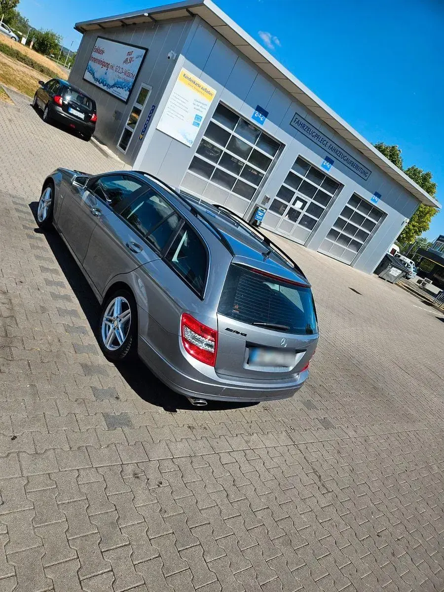 Gebraucht Mercedes C220 Avantgarde 170 PS (125 kW) 2009 Grau Kombi