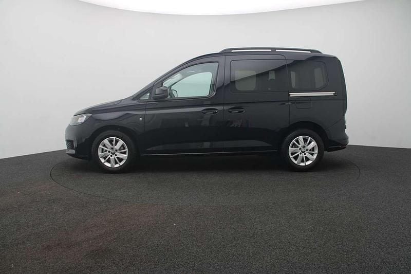 Gebraucht VW Caddy Life 102 PS (75 kW) 2024 Deep black perleffekt Van / Kleinbus