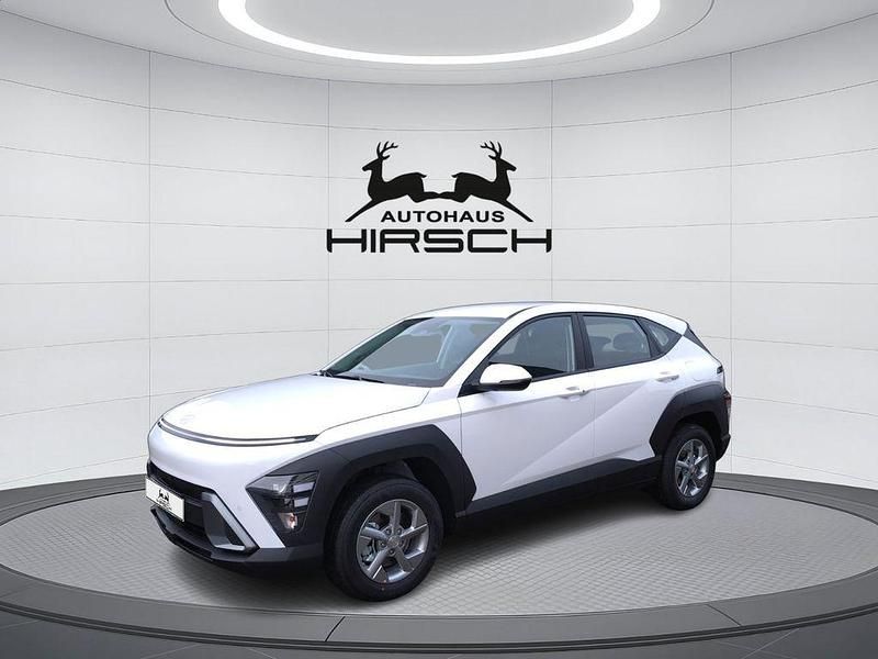 Neu Hyundai Kona Select 139 PS (102 kW) 2025 Weiß SUV
