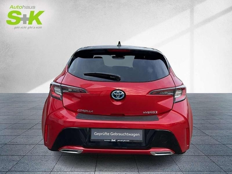 Gebraucht Toyota Corolla Team 184 PS (135 kW) 2022 Karminarot metallic, dach schwarz Limousine