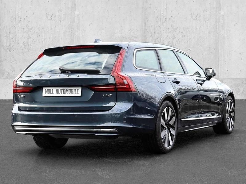 Gebraucht Volvo V90 Plus 398 PS (292 kW) 2025 Denim blue / metallic Kombi