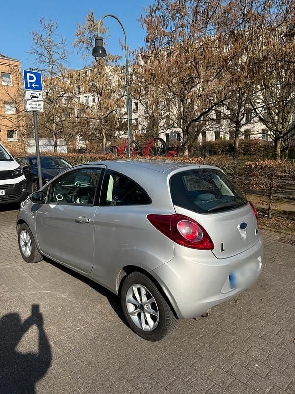 Gebraucht Ford Ka 69 PS (50 kW) 2014 Silber Kleinwagen