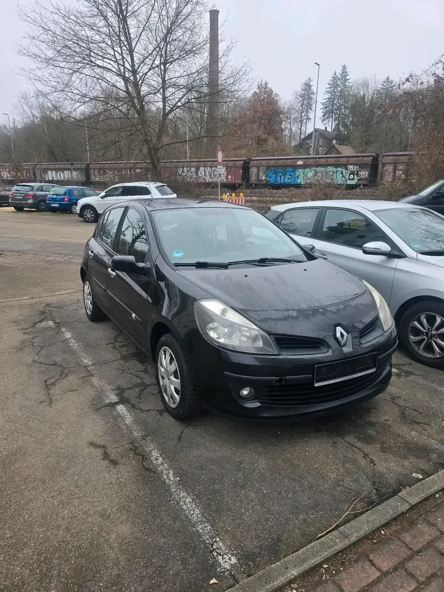 Gebraucht Renault Clio III 88 PS (64 kW) 2007 Schwarz Kleinwagen