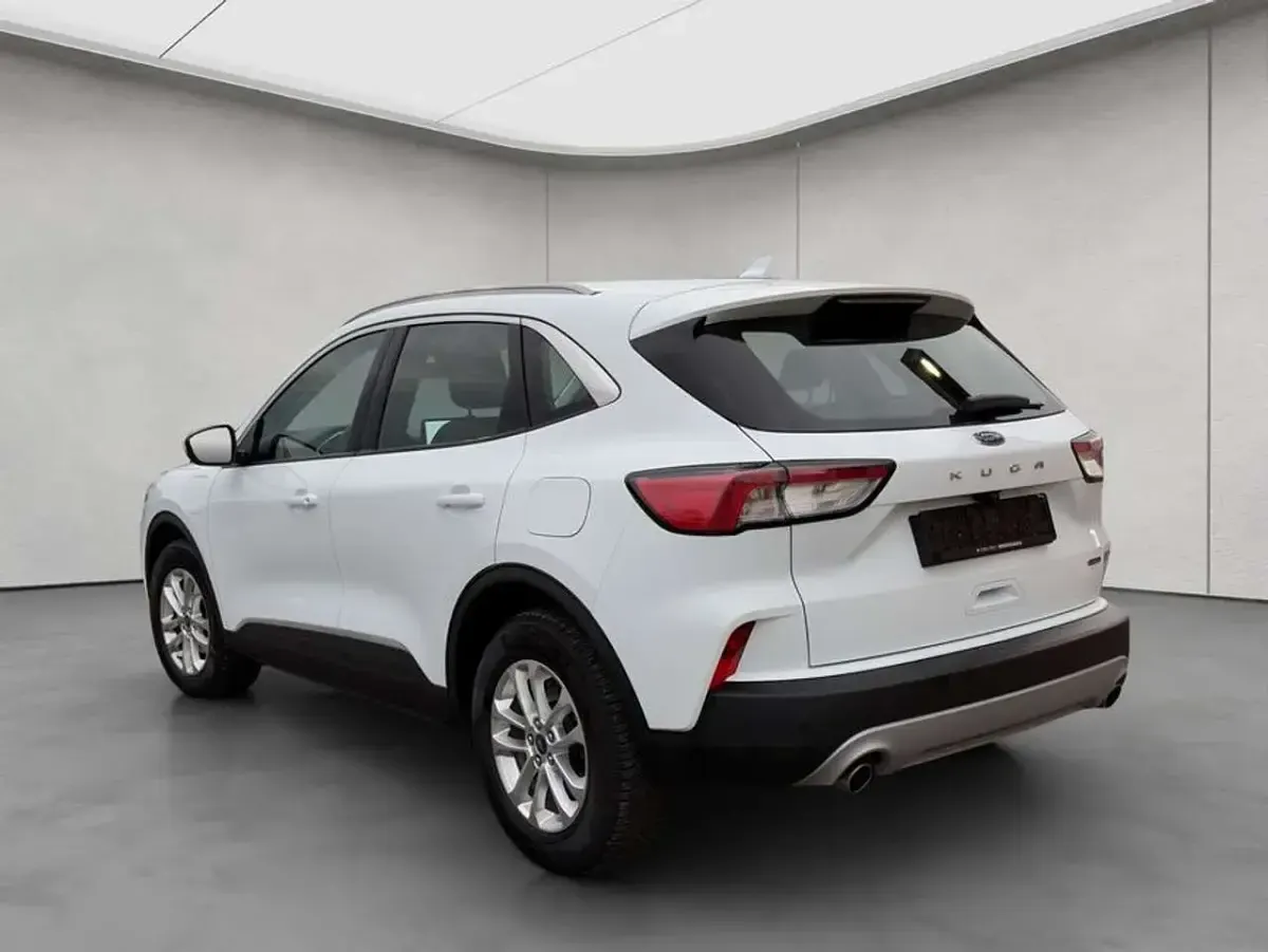 Usata Ford Kuga Titanium 224 CV (164 kW) 2022 Bianco SUV