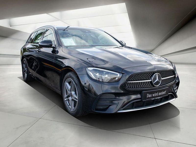 Gebraucht Mercedes E300 AMG 306 PS (225 kW) 2022 Schwarz Limousine