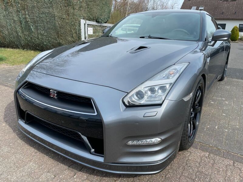 Gun metallic (m) Gebraucht 2015 Nissan GT-R Black Edition Coupé | 79.000 € - Bild 1/4