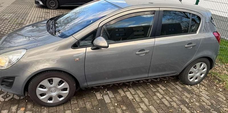 Gebraucht Opel Corsa Edition 86 PS (63 kW) 2012 Beige Kleinwagen