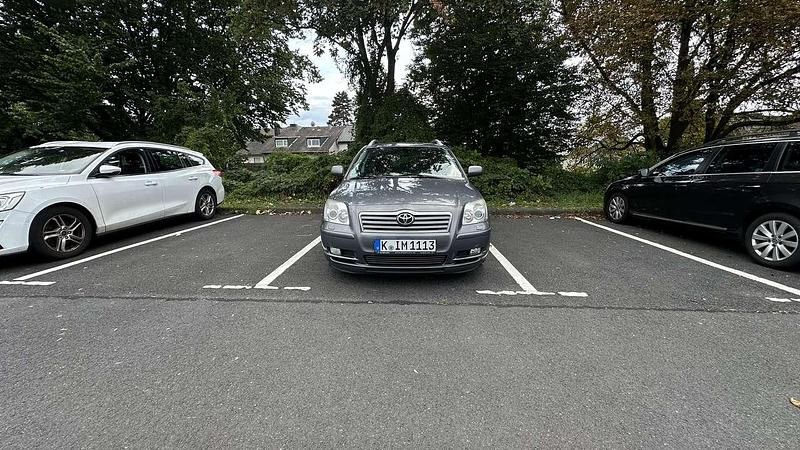 Gebraucht 2003 Toyota Avensis Style Kombi | 1.900 € (Teuer) - Bild 1/4