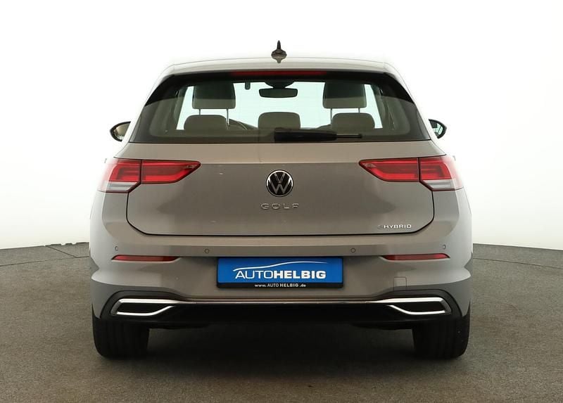 Gebraucht VW Golf Style 204 PS (150 kW) 2022 Mondsteingrau SUV