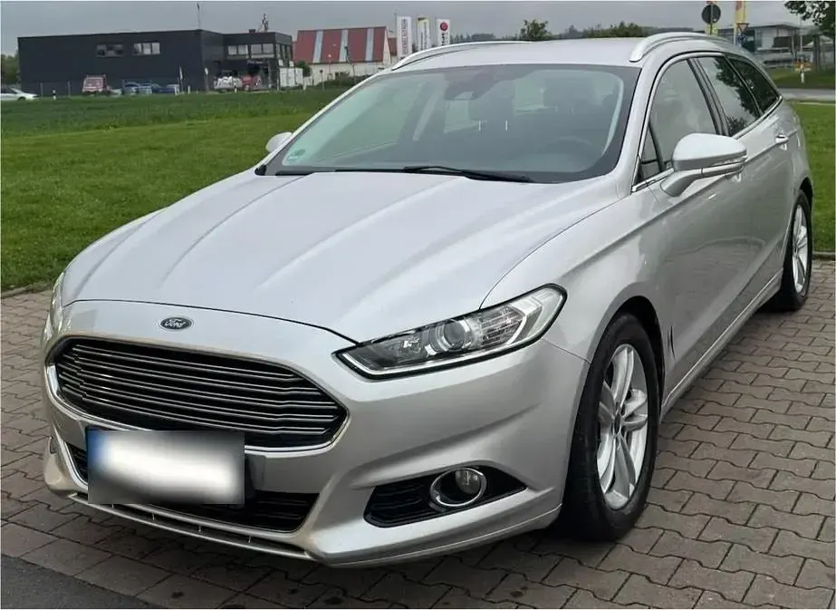 Używany Ford Mondeo 150 KM (110 kW) 2016 Srebrny Kombi