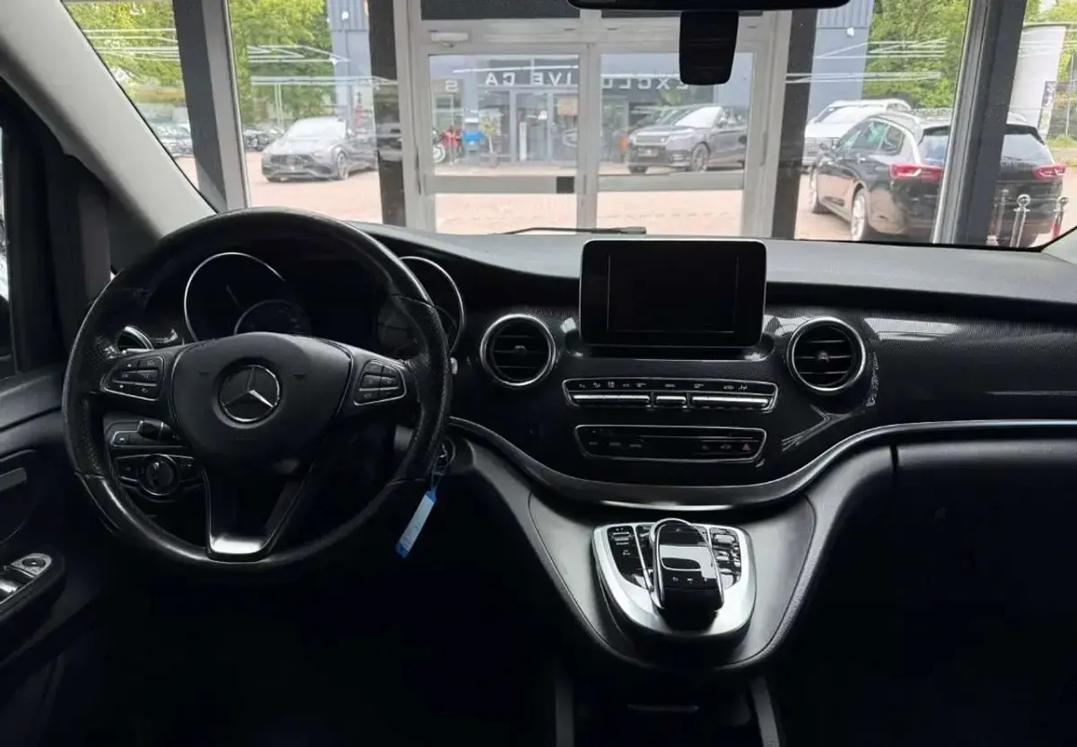 Gebraucht Mercedes V250 Avantgarde 190 PS (139 kW) 2019 Van / Kleinbus