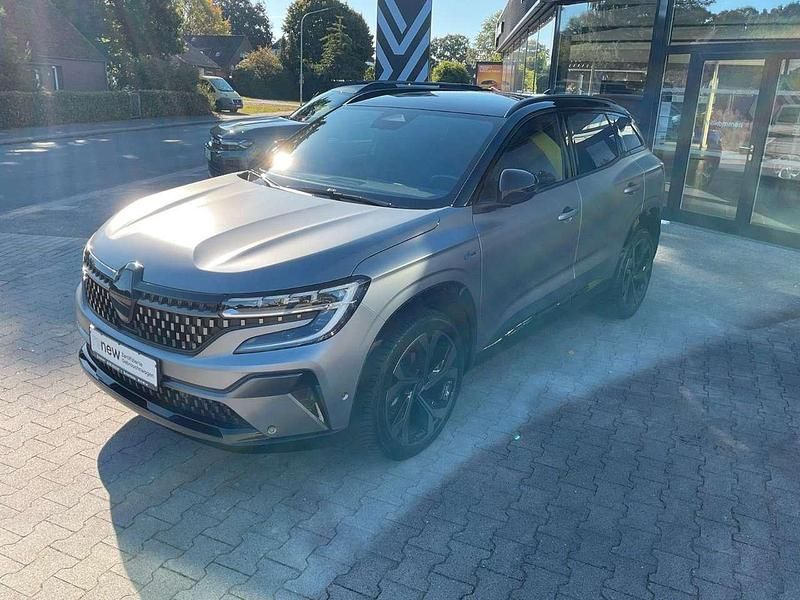 Grau Gebraucht 2022 Renault Austral Techno Esprit Alpine SUV | 31.950 € (Fairer Preis) - Bild 1/4