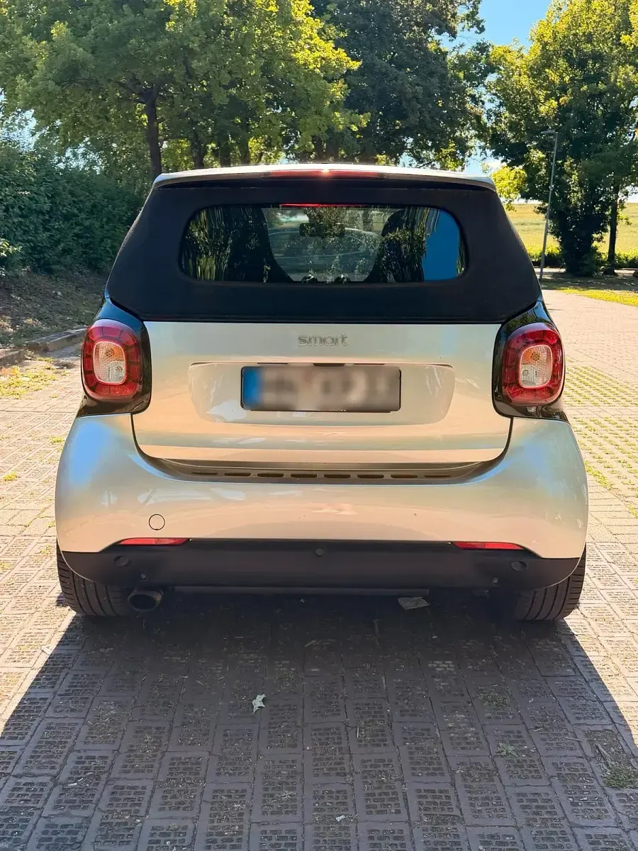 Gebraucht Smart ForTwo Cabrio Passion 90 PS (66 kW) 2019 Silber Cabrio