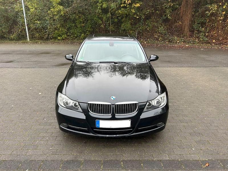Gebraucht BMW 330 231 PS (169 kW) 2006 Schwarz Limousine