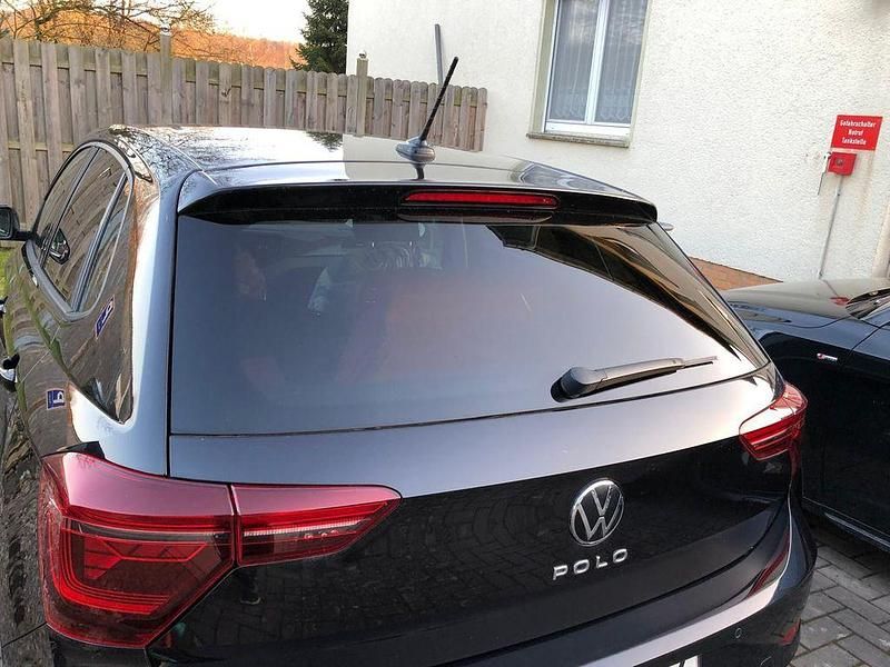 Gebraucht VW Polo Active 110 PS (80 kW) 2023 Schwarz Kleinwagen