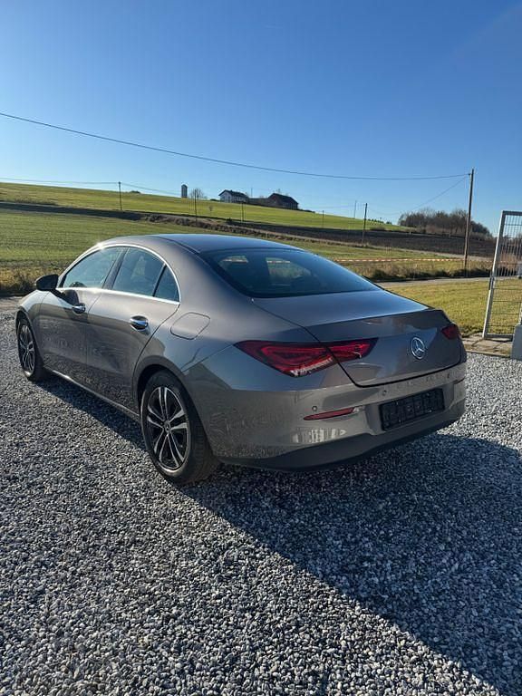 Gebraucht Mercedes CLA180 116 PS (85 kW) 2023 Grau Limousine