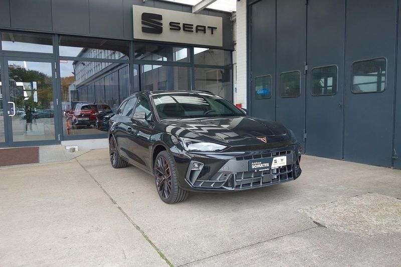Schwarz Neu 2025 Cupra Leon Limousine | 42.990 € (Fairer Preis) - Bild 1/4