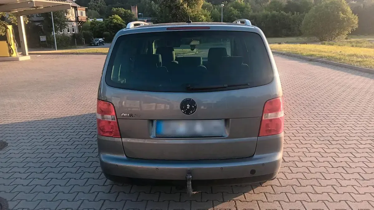 Gebraucht VW Touran 140 PS (102 kW) 2005 Grau Van / Kleinbus
