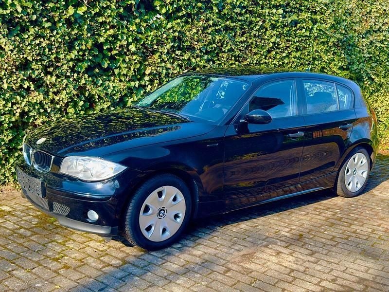 Second-hand BMW 116 Performance 122 CP (89 kW) 2006 Negru Hatchback