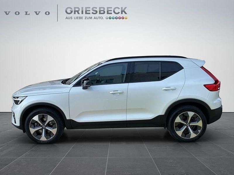 Gebraucht Volvo XC40 Ultimate 197 PS (144 kW) 2023 Crystalweiss perleffekt SUV