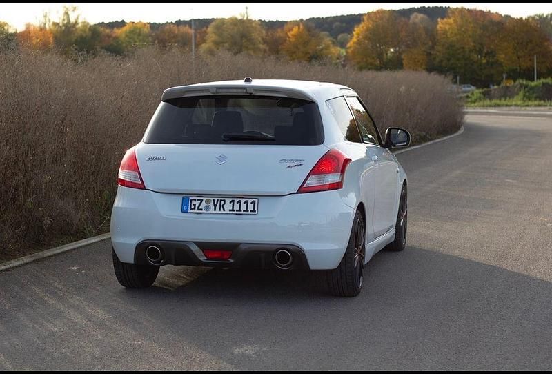 Gebraucht Suzuki Swift Sport 136 PS (100 kW) 2014 Weiß Kleinwagen