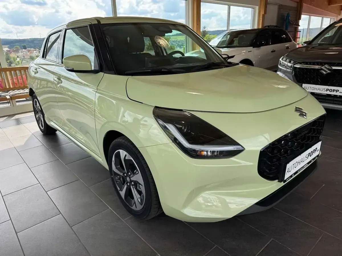Neu Suzuki Swift Comfort+ 83 PS (61 kW) 2026 Cool yellow pearl Kleinwagen