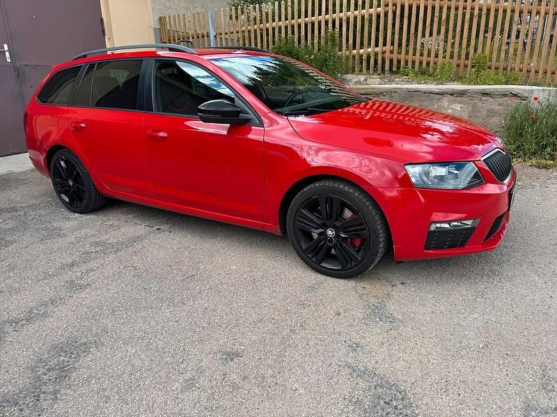 Gebraucht Skoda Octavia RS 184 PS (135 kW) 2015 Rot Kleinwagen