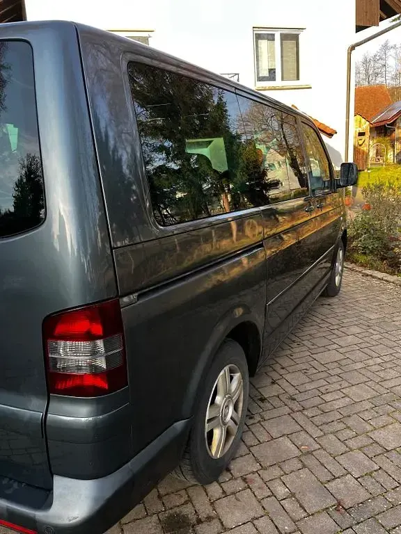 Gebraucht VW T5 Highline 174 PS (127 kW) 2004 Grau Van