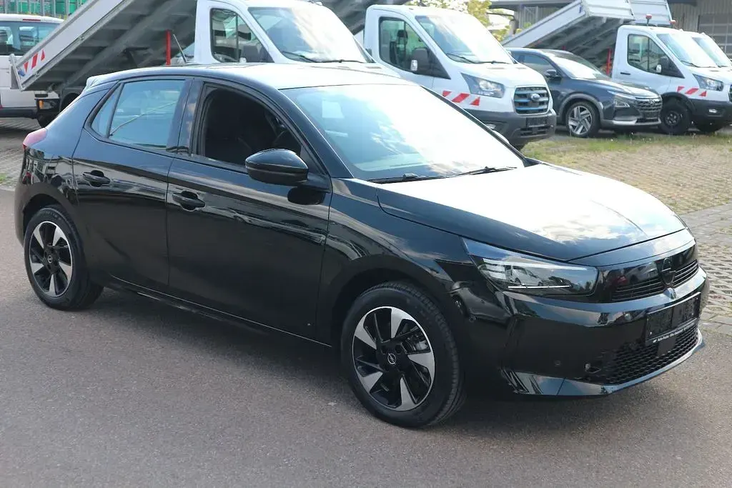Gebraucht Opel Corsa-e 100 kW (136 PS) 2023 Schwarz Kleinwagen