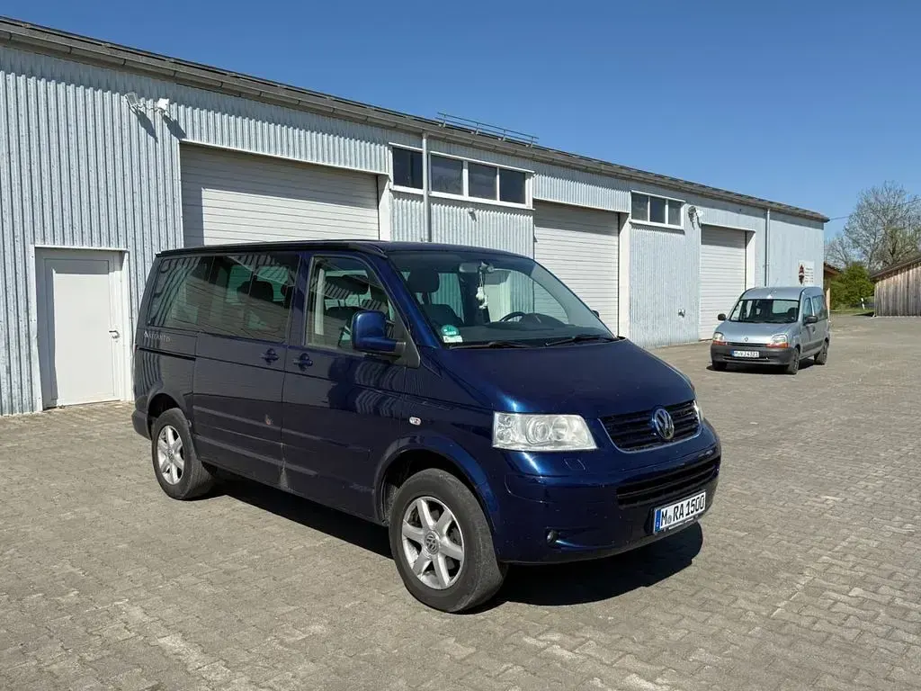 Usata VW T5 Highline 174 CV (127 kW) 2008 Blu Furgone