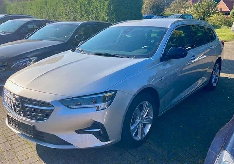 Gebraucht Opel Insignia Elegance 122 PS (89 kW) 2021 Argon silber/ice silver (m2) Kombi