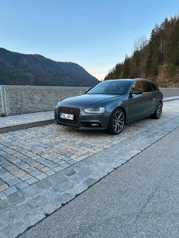Grau Gebraucht 2012 Audi A4 S-Line Kombi | 10.500 € (Fairer Preis) - Bild 1/4