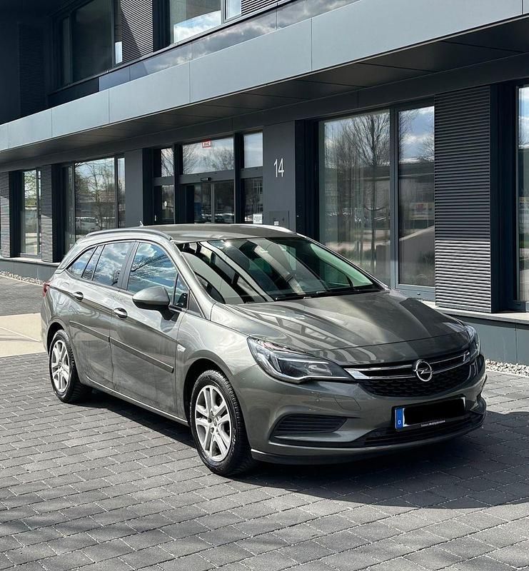 Gebraucht Opel Astra 110 PS (80 kW) 2018 Grau Kombi
