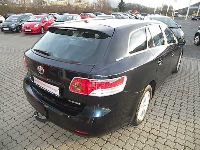 Gebraucht Toyota Avensis Edition 126 PS (92 kW) 2011 Blau metallic Kombi