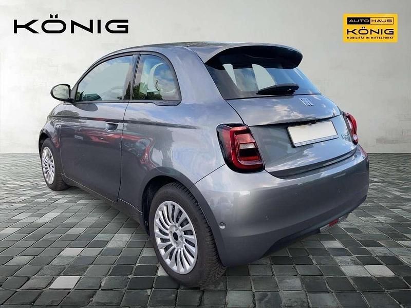 Gebraucht Fiat 500e 86 kW (118 PS) 2023 Mineral grau (6fx) Limousine