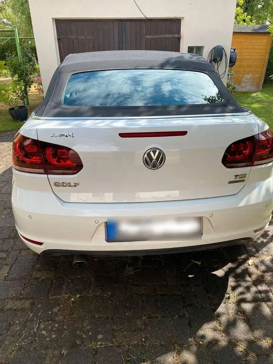Gebraucht VW Golf Cabriolet 105 PS (77 kW) 2013 Weiß Cabrio