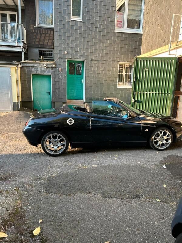 Schwarz Gebraucht 1998 Alfa Romeo Spider Cabrio | 3.900 € (Fairer Preis) - Bild 1/4