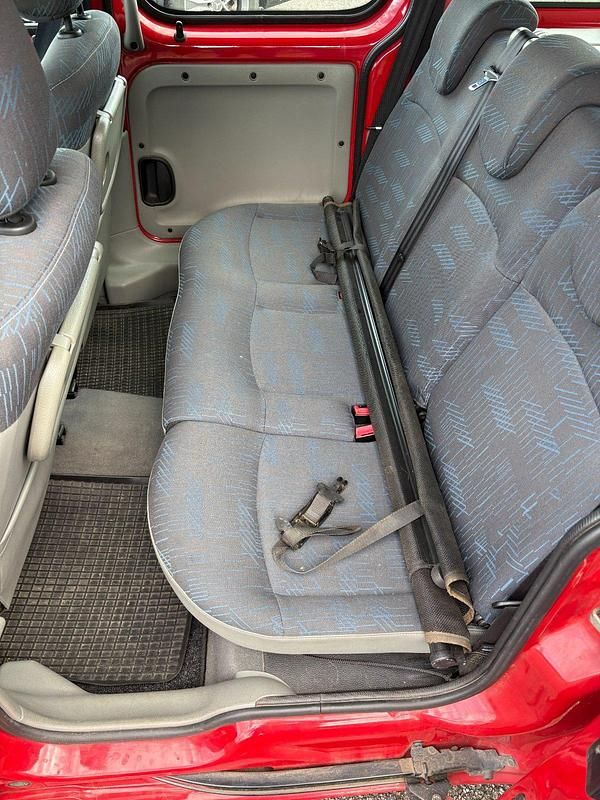 Gebraucht Renault Kangoo 84 PS (61 kW) 2007 Rot Van / Kleinbus