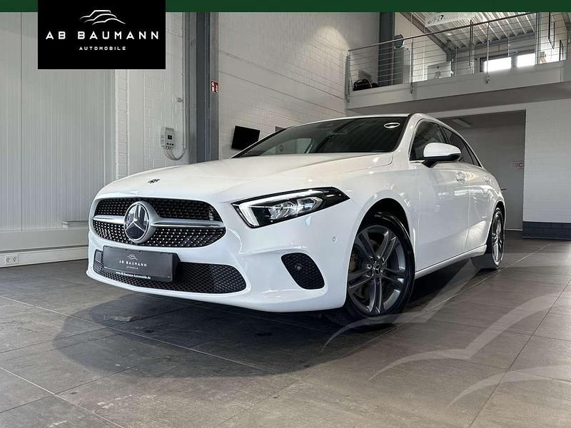 Weiß Gebraucht 2018 Mercedes A220 Business Limousine | 23.880 € (Fairer Preis) - Bild 1/3